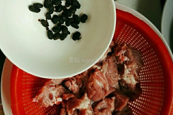 豆豉蒸排骨的做法图解1