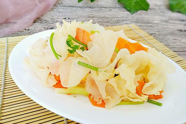 炒银耳的做法图解9