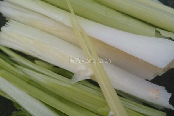冬笋炒腊肠的做法图解4