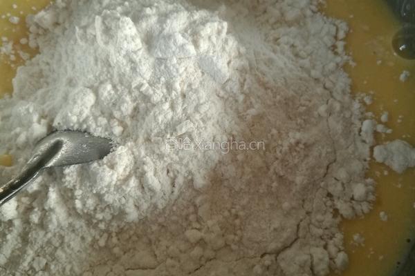 酸奶蛋糕的做法图解3