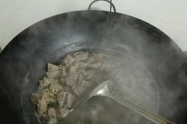 萝卜炖牛肉的做法图解3