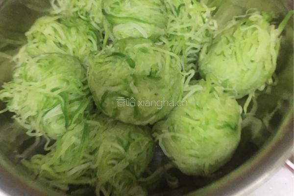 萝卜丸子的做法图解2