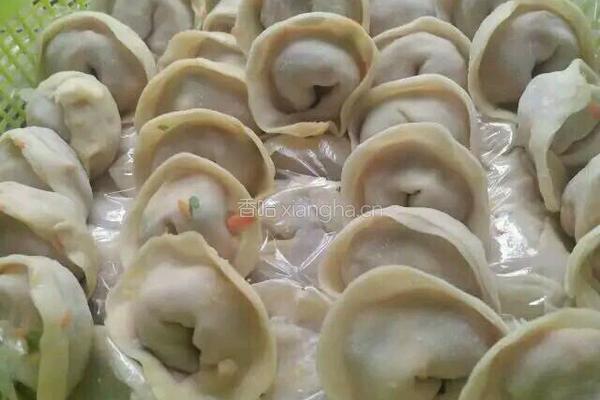猪肉胡萝卜饺子的做法图解4