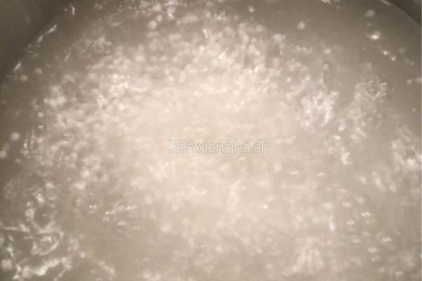 椰子茸芒果杯的做法图解2