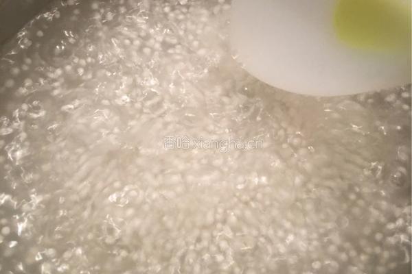 椰子茸芒果杯的做法图解3