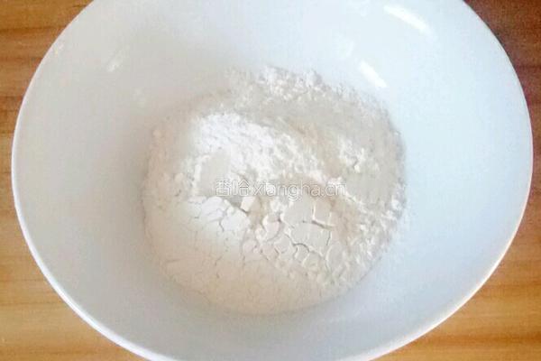 电饭锅版老婆饼的做法图解1