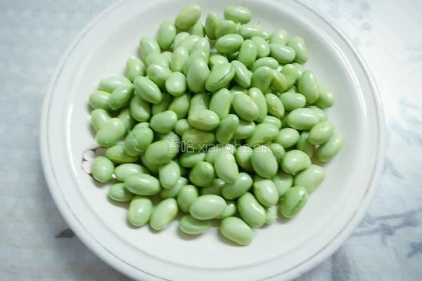 雪菜酱毛豆的做法图解1