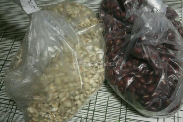 红豆薏仁的做法图解1