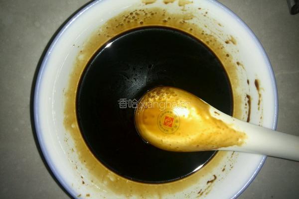 糖醋藕丁的做法图解1