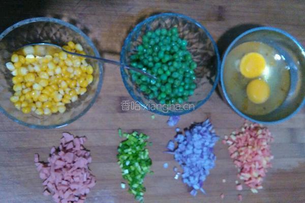 什锦炒饭的做法图解1