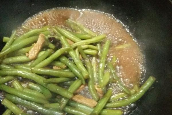 肉焖豆角的做法图解7