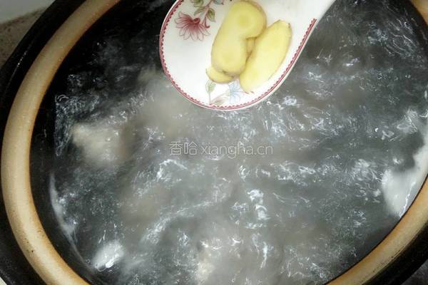 马蹄排骨汤的做法图解4