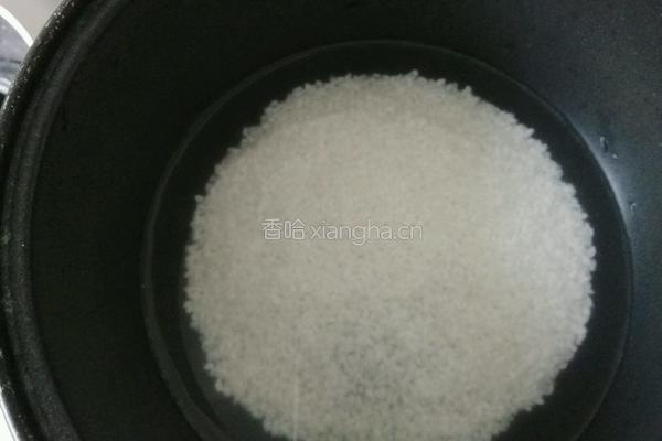 焖腊肠饭的做法图解3