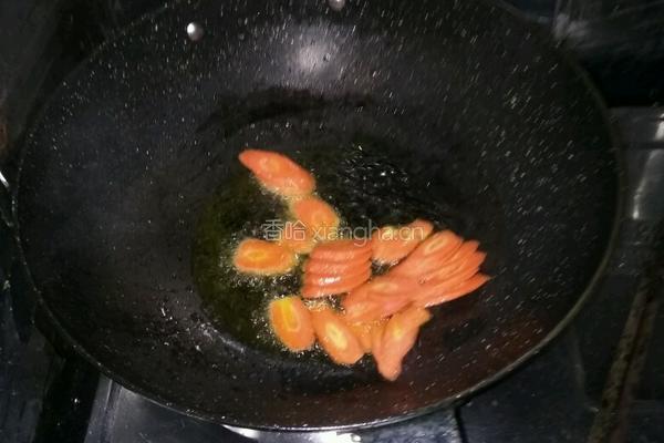 鸡胸肉炒芹菜的做法图解2