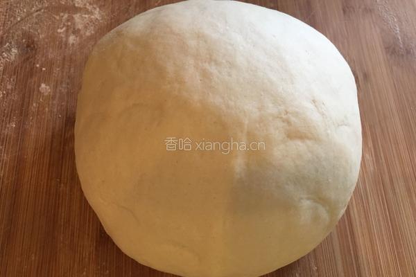 红萝卜馅儿蒸饺的做法图解2