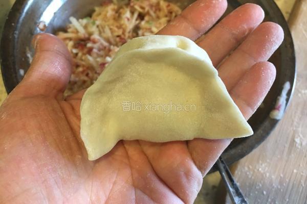 红萝卜馅儿蒸饺的做法图解12