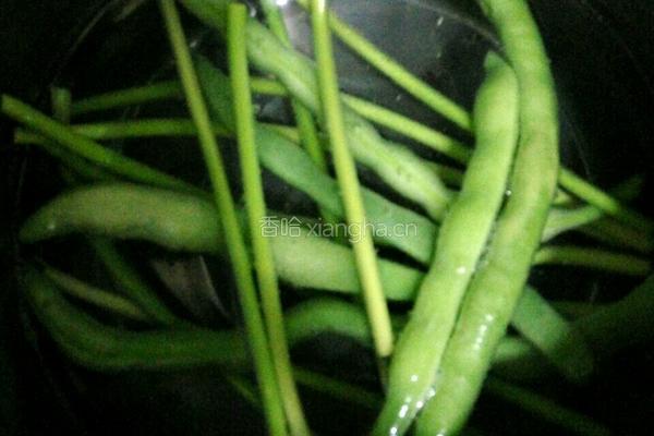 蔬菜炒饭的做法图解2