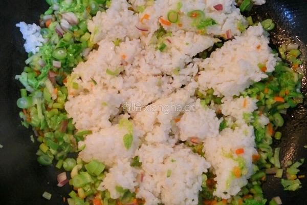 蔬菜炒饭的做法图解11