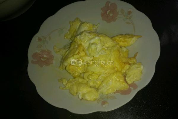 鸡蛋炒平菇的做法图解4