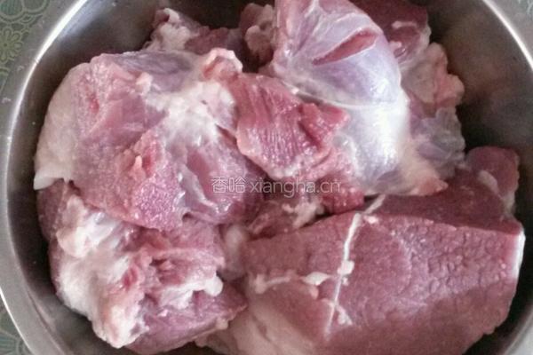自制猪肉火腿肠的做法图解1