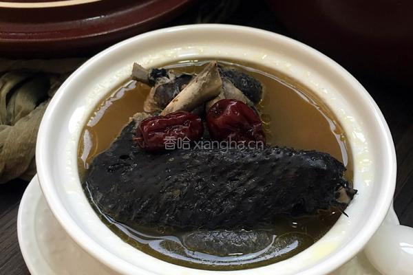 红枣桂圆枸杞乌鸡汤的做法图解8