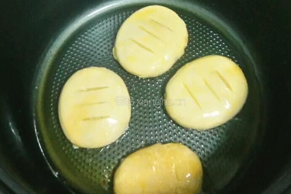 电饭锅版老婆饼的做法图解32