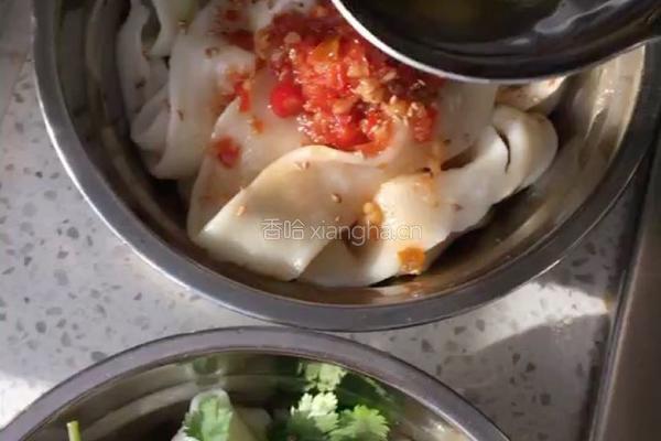 油泼扯面的做法图解6