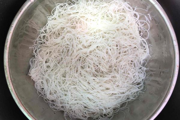 厦门炒米粉的做法图解2