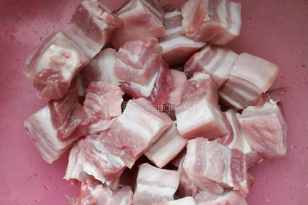 砂锅红烧肉的做法图解1