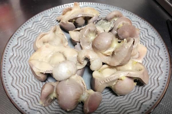 泡菜酸辣鸡杂的做法图解4
