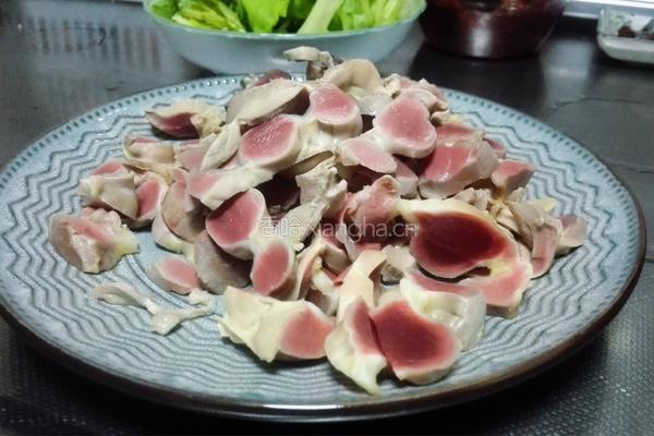 泡菜酸辣鸡杂的做法图解5