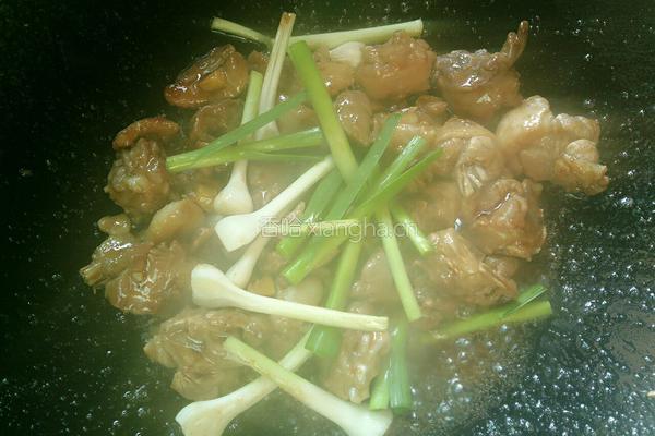 蒜苗炒鸭肉的做法图解7