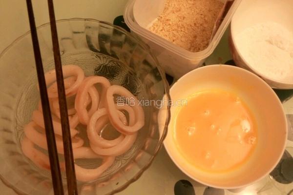 炸鱿鱼圈的做法图解3
