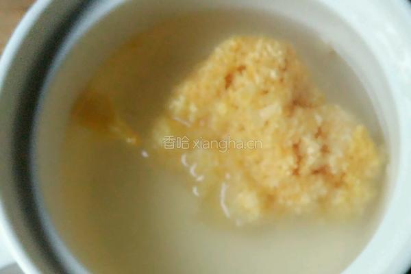 薏米花生银耳羹的做法图解1