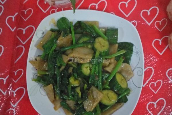黄瓜菠菜炒灌肠的做法图解11