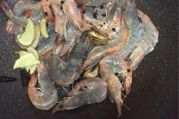 油爆大虾的做法图解5