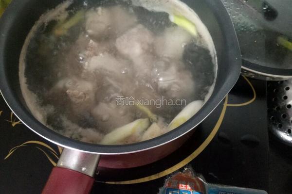 宝宝辅食冬瓜排骨汤的做法图解2