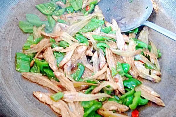 辣炒刨花鱼的做法图解9