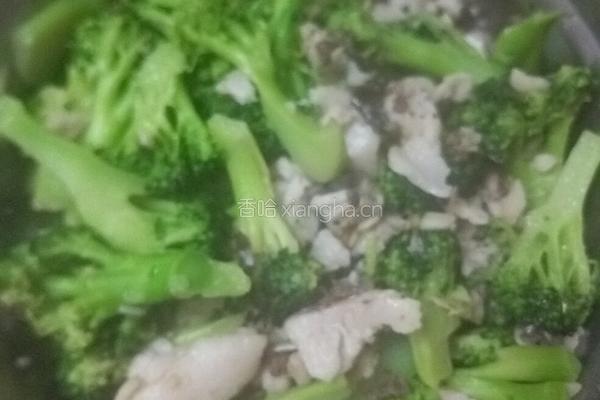 西兰花炒鱼片的做法图解9