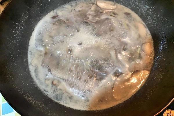 香菇肉片猪肝汤的做法图解6