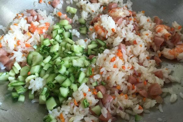 虾仁炒饭的做法图解7