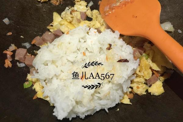 虾仁炒饭的做法图解5