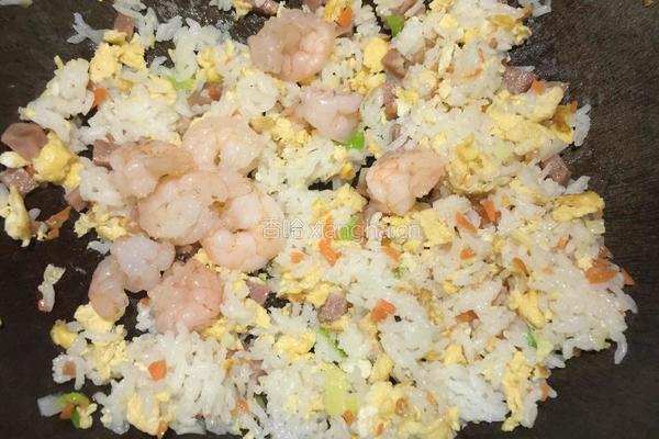 虾仁炒饭的做法图解6