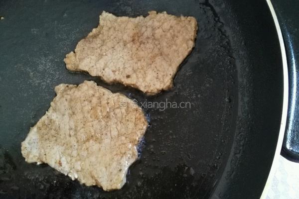 黑胡椒肉排三明治的做法图解4