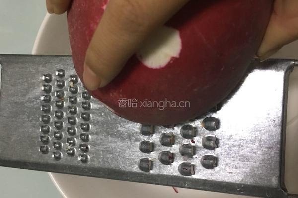 虾仁萝卜汤的做法图解2