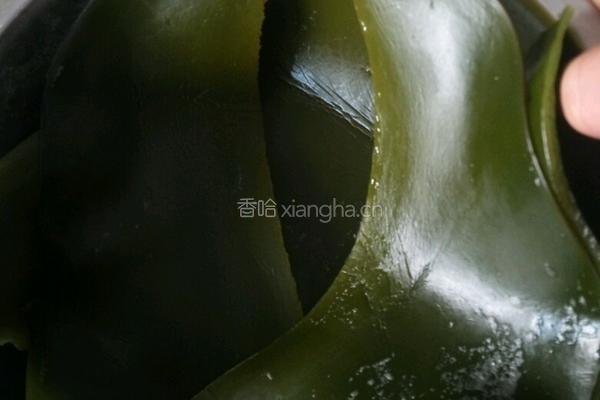 海带炖肉的做法图解1
