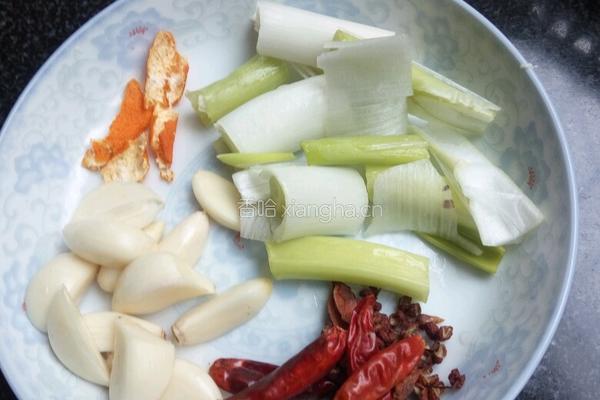 香辣鸡丁的做法图解3