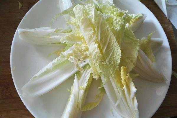蒜蓉粉丝蒸娃娃菜的做法图解1