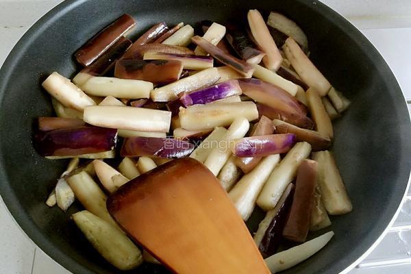 鱼香茄子煲的做法图解6