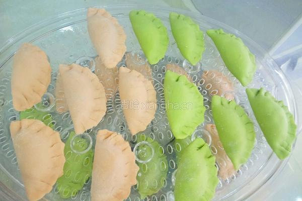 绿色蔬菜饺子的做法图解7